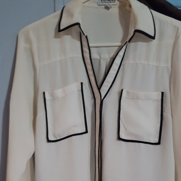Express button up blouse - Picture 3 of 3